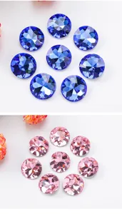 Dettaglio perline di vetro cristallo sfaccettato blu e rosa per gioielli fai da te