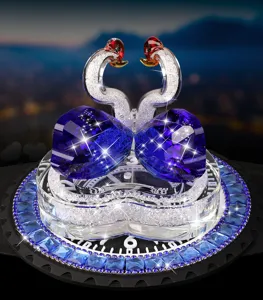 Ornamento per auto in cristallo cigno blu, porta profumo scintillante a forma di cuore per auto.