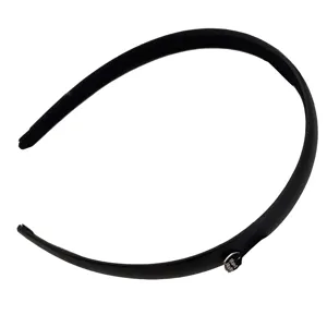 Minimalistisches schmales schwarzes Haarband mit Hand Made Metallanhänger für Damen