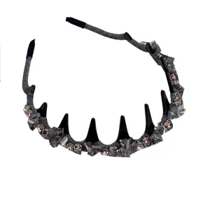 Elegant retro slim headband with sparkling grey crystals and non-slip inner teeth