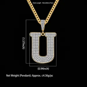 Collar con colgante letra U con circonitas y cadena cubana dorada estilo hip hop