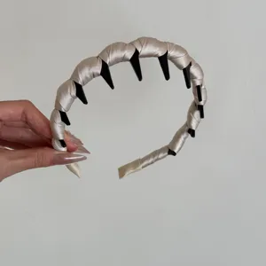 Elegant champagne beige satin pleated headband with black inner teeth hair accessory