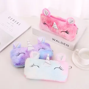 Astuccio unicorno di peluche di grande capacità con colori pastello arcobaleno per ragazze