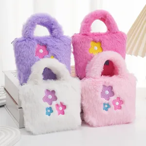 Vier pluizige kunstbont mini handtassen voor meisjes met kleurrijke geborduurde bloemen
