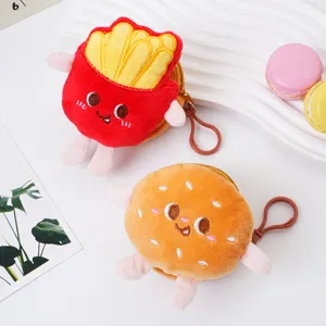 Detailweergave van schattige pluche frietjes en hamburger portemonnees met haken.