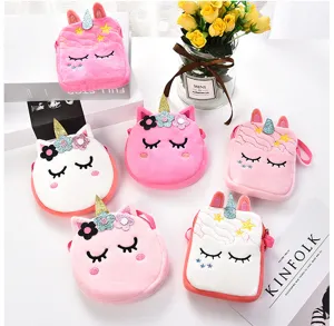 Assortimento di graziose borse a tracolla in peluche con unicorno rosa e bianche