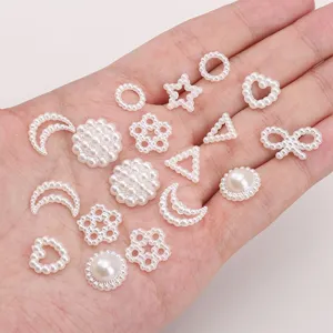 Patch di perle ABS bianche in varie forme di cuore e stella per decorazioni fai-da-te