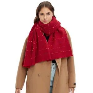 Eleganter roter Weihnachtsschal mit bunten Streifen aus weichem Kaschmir-Imitat Stoff