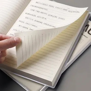Künstlerisches Notizbuch mit verdicktem Papier und klarem Einband