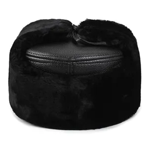 Hochwertige schwarze Leder-Uschanka für Herren mit dickem Kunstfellfutter für den Winter