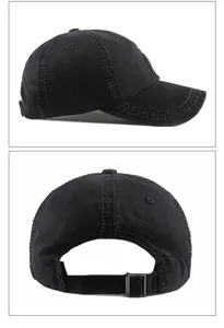 Viste dettagliate laterali e posteriori di un cappello da baseball nero in cotone