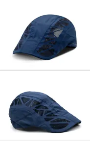 Coppola traspirante blu scuro in mesh mostrata da due diverse angolazioni