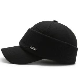 Herren Winter-Baseballkappe in Schwarz mit Ohrenschutz und warmem, dickem Futterstoff