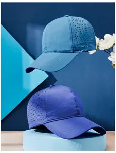 Detailansicht der leichten, schnelltrocknenden Sport-Basecaps mit atmungsaktivem Mesh