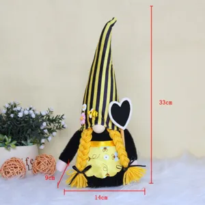 Poupée gnome en peluche thème abeille jaune et noir avec des dimensions de 33cm