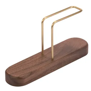 Soporte minimalista para filtros de café de madera con elegante arco de latón
