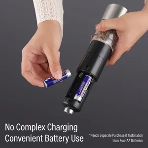 Elektrische Pfeffermühle mit Batteriefach für 4 AA-Batterien zur Demonstration