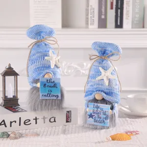 Gnomos de punto con temática oceánica, estrellas de mar y mensajes de playa decorativos
