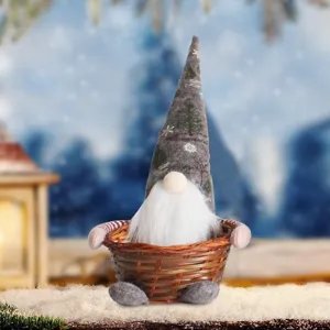Bambola decorativa del cesto di caramelle dello gnomo di Natale con lungo cappello grigio a punta