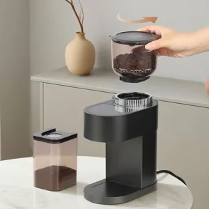 Moderne elektrische Kaffeemühle mit abnehmbarem Bohnenbehälter und transparentem Behälter