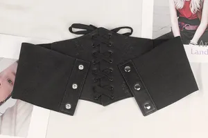 Vue détaillée de la ceinture corset élastique noire avec laçage et boutons-pression en métal
