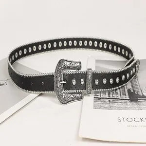 Punk-Ledergürtel im Western-Stil mit silbernen Nieten und gravierter Vintage-Schnalle