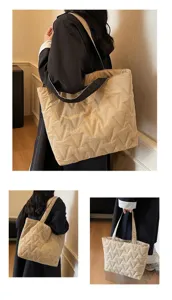 Vista detallada del bolso tote acolchado beige con patrón en V, ideal para otoño e invierno