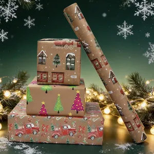 Weihnachts-Kraftgeschenkpapierrolle mit festlichen Feiertagsbaum- und LKW-Mustern