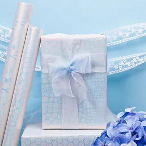 Irisierendes blaues Geschenkpapier Rollen mit Schimmer Krokodil und Wabenmustern