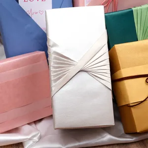 Doppelseitiges Perlmutt-Geschenkpapier in verschiedenen eleganten Unifarben für Geschenke