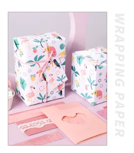 Papier cadeau motif flamant rose, papier kraft blanc 80g, vue détaillée de l'emballage
