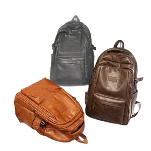 Mochila vintage de cuero sintético de gran capacidad disponible en negro y marrón