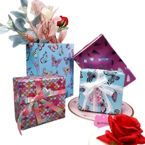 Premium cadeaupapier met vlinder- en laserpatroon voor diverse verjaardagscadeaus
