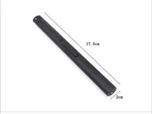 Dettaglio di uno strumento per candele nero in acciaio inox da 17,5 cm con misure.
