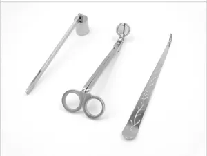 Kit de cuidado de velas en acero inoxidable plateado con cortamechas y apagavelas