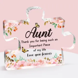 Gedetailleerd overzicht van de florale acryl puzzelplaquette voor tante met een tekst