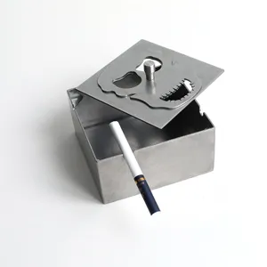 Posacenere rotante creativo in acciaio inossidabile con coperchio design teschio
