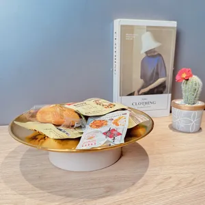 Minimalistischer Hochfuß Obstteller Edelstahl Gold Dessert Kuchenständer Eisenfuß Runder Snack-Tablett Für Nachmittagstee