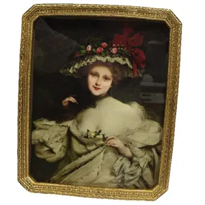 Cornice portafoto rettangolare in resina dorata stile francese vintage con bordo decorato