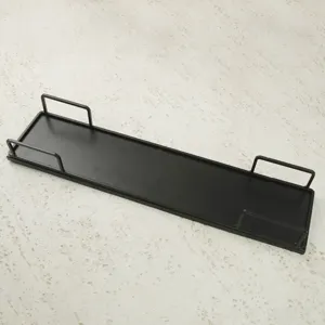 Bandeja rectangular negra con cuatro asas para postres o artículos de colección