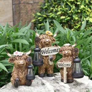 Solar Highland Cow Garden Statue Resin Yak Ornament With Lantern Welcome Sign Waterproof Outdoor Patio Yard Art Decoration Sculpture