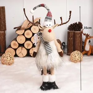 Decoratieve pluchen kerstrendierpop met sjaal en hoge hoed, 35 cm hoog detailoverzicht