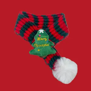 Festlicher rot-grün gestreifter Weihnachts-Haustierschal mit Baumschmuck und Bommel