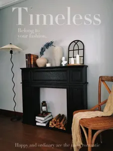 Détail d'un élégant manteau de cheminée en bois français noir pour la décoration du salon