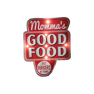 Vintage Amerikanisches LED Wandschild aus Metall mit Momma's Good Food Burger Design.