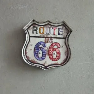 Retro Route 66 Metall-Wandschild mit LED-Lampen für Bar- und Café-Dekoration