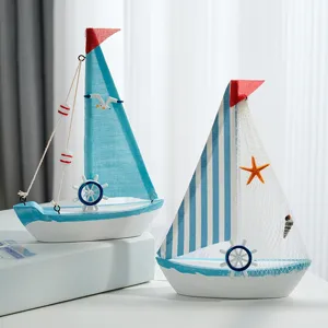 Mediterrane Holzsegelschiff-Modelle im Antik-Stil für Heimdeko und Foto-Requisiten