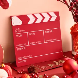 Clapet de film de mariage rouge comme accessoire photo pour cérémonie de mariage
