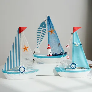 Kreatives Holz-Segelschiff-Modellset im mediterranen Stil für Wohndekoration und Fotografie