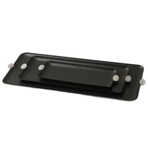 Set aus drei schwarzen rechteckigen Eisen-Tabletts mit dekorativen Stein-Griffen